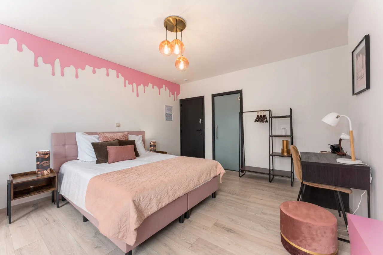 Pink Chocolate Room, photo 1 of 15